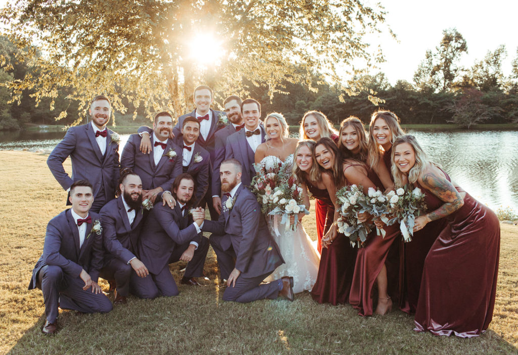 portraits of the entire bridal party at Taylor Estate in Rome Georgia