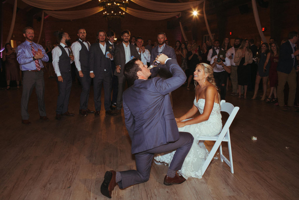 garter toss at Taylor Estate