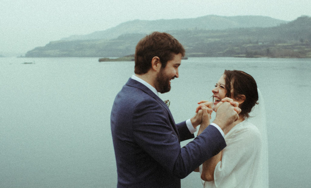 couple posing for wedding photos in the columbia river gorge